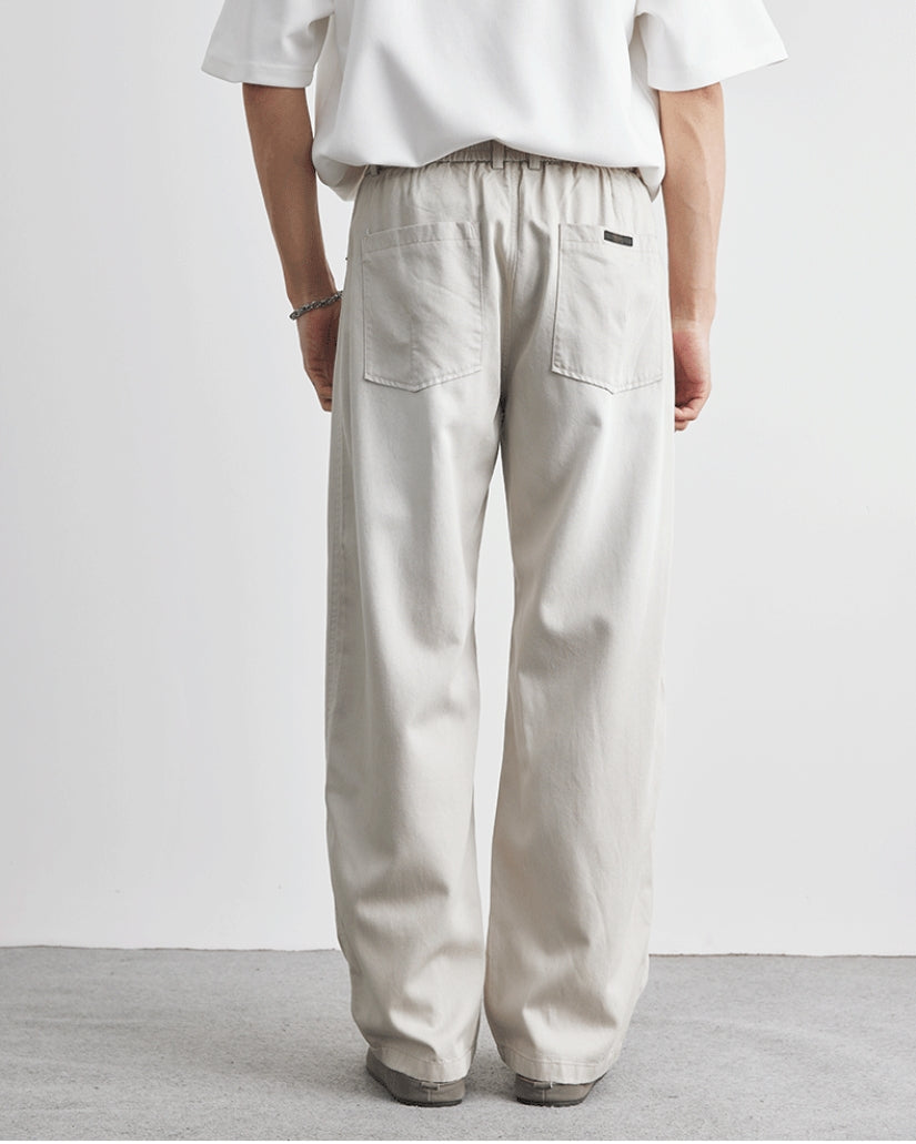 Baggy shoes with elastic waistband and jeans