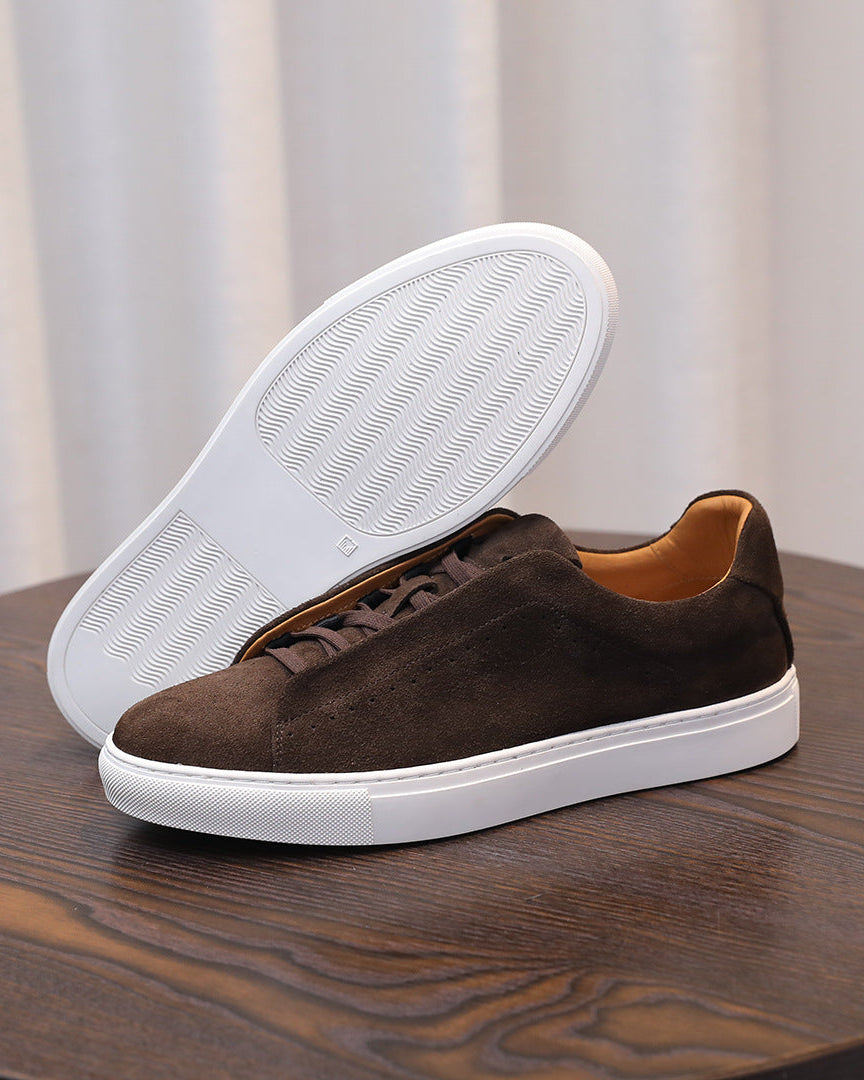 Soft, supple low-top sneakers – brown