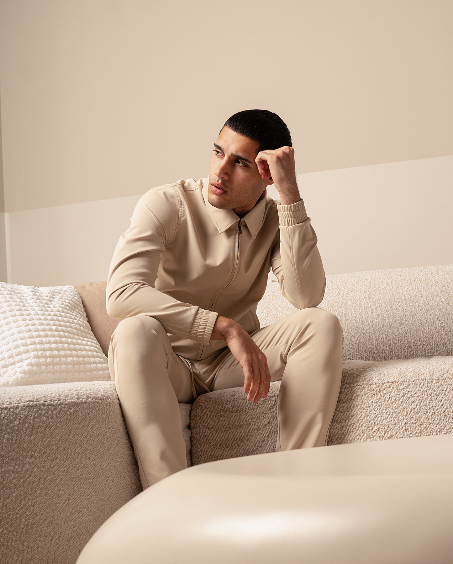 Casual tech wear – beige