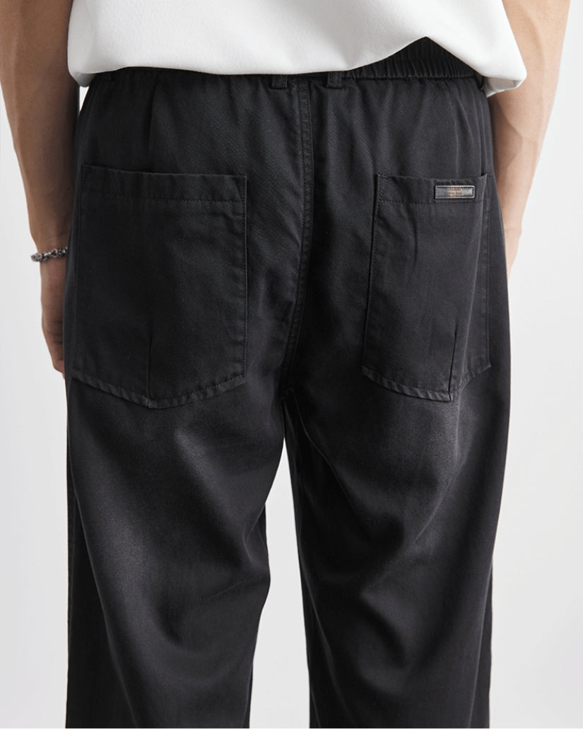 Baggy shoes with elastic waistband and jeans