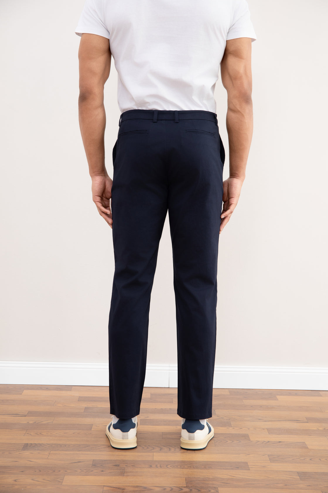 Dark blue chinos with a straight cut