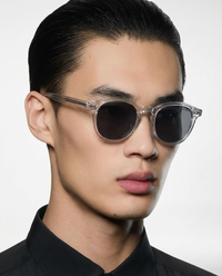 Läpinäkyvä