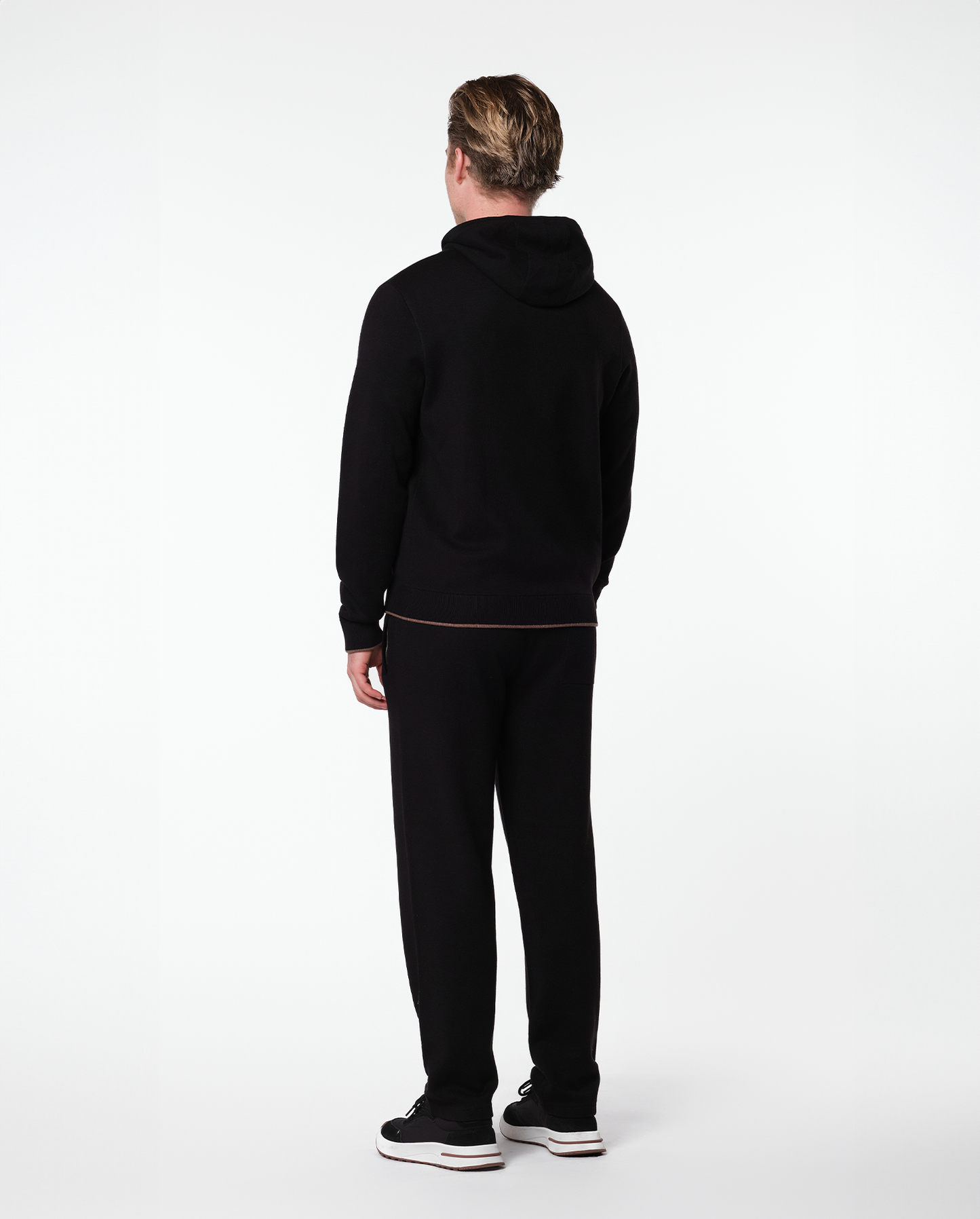 Weekend jog – Black