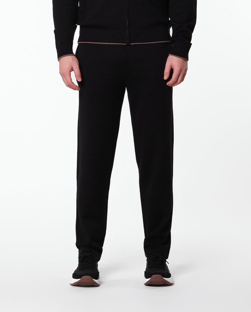 Weekend jog – Black