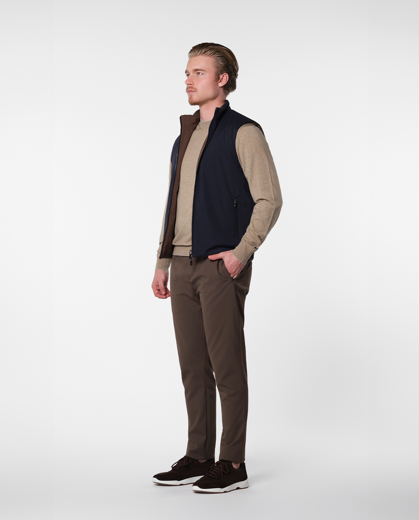 Navy blue/brown reversible vest