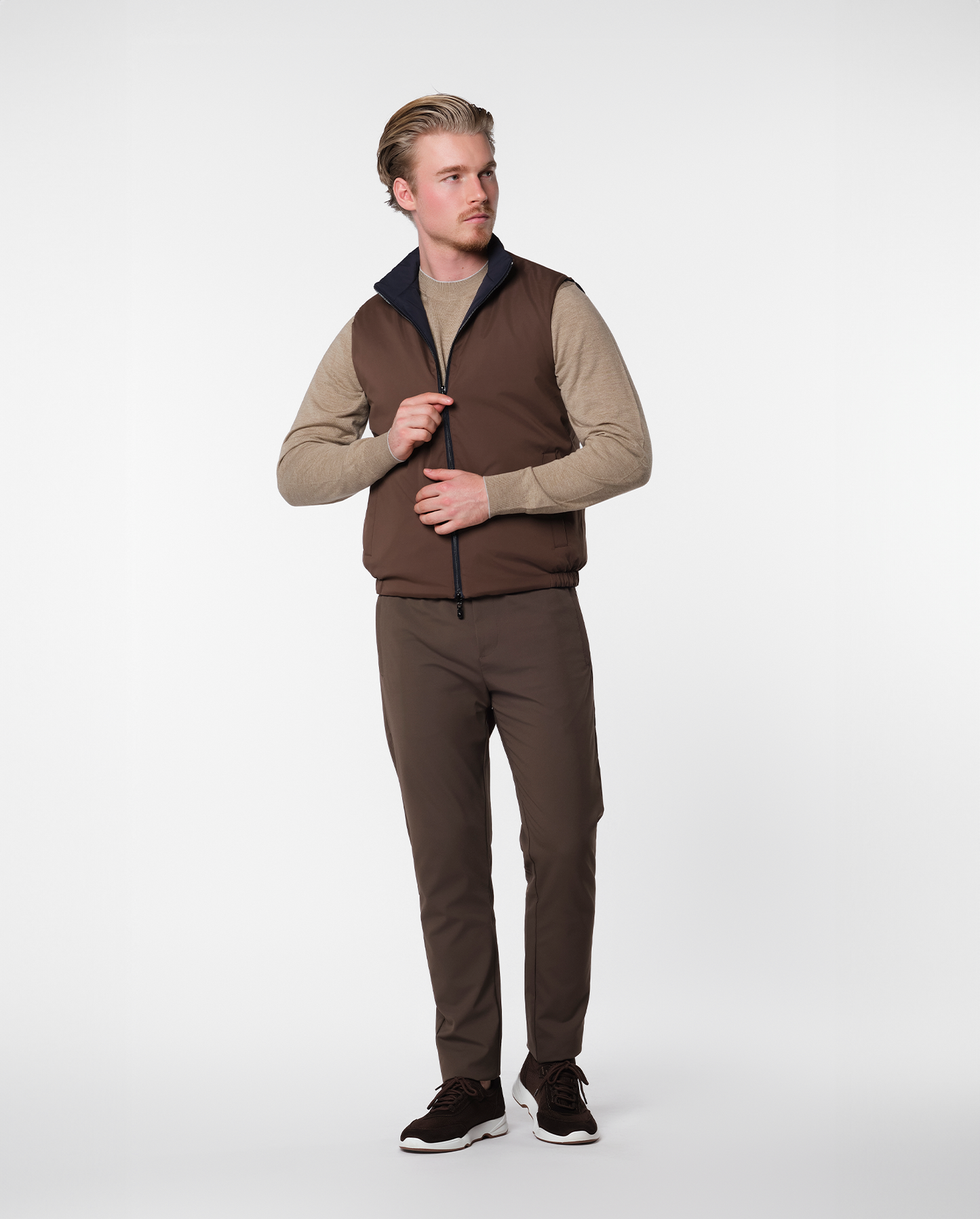 Navy blue/brown reversible vest