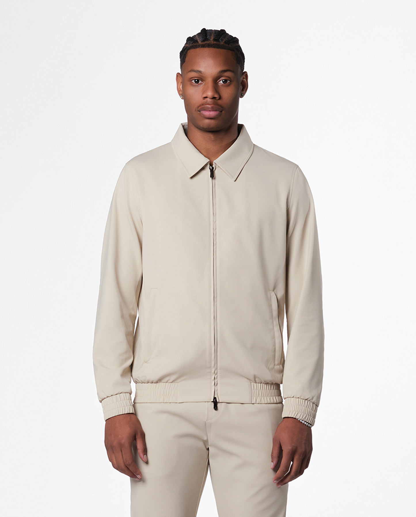 Casual tech wear – beige