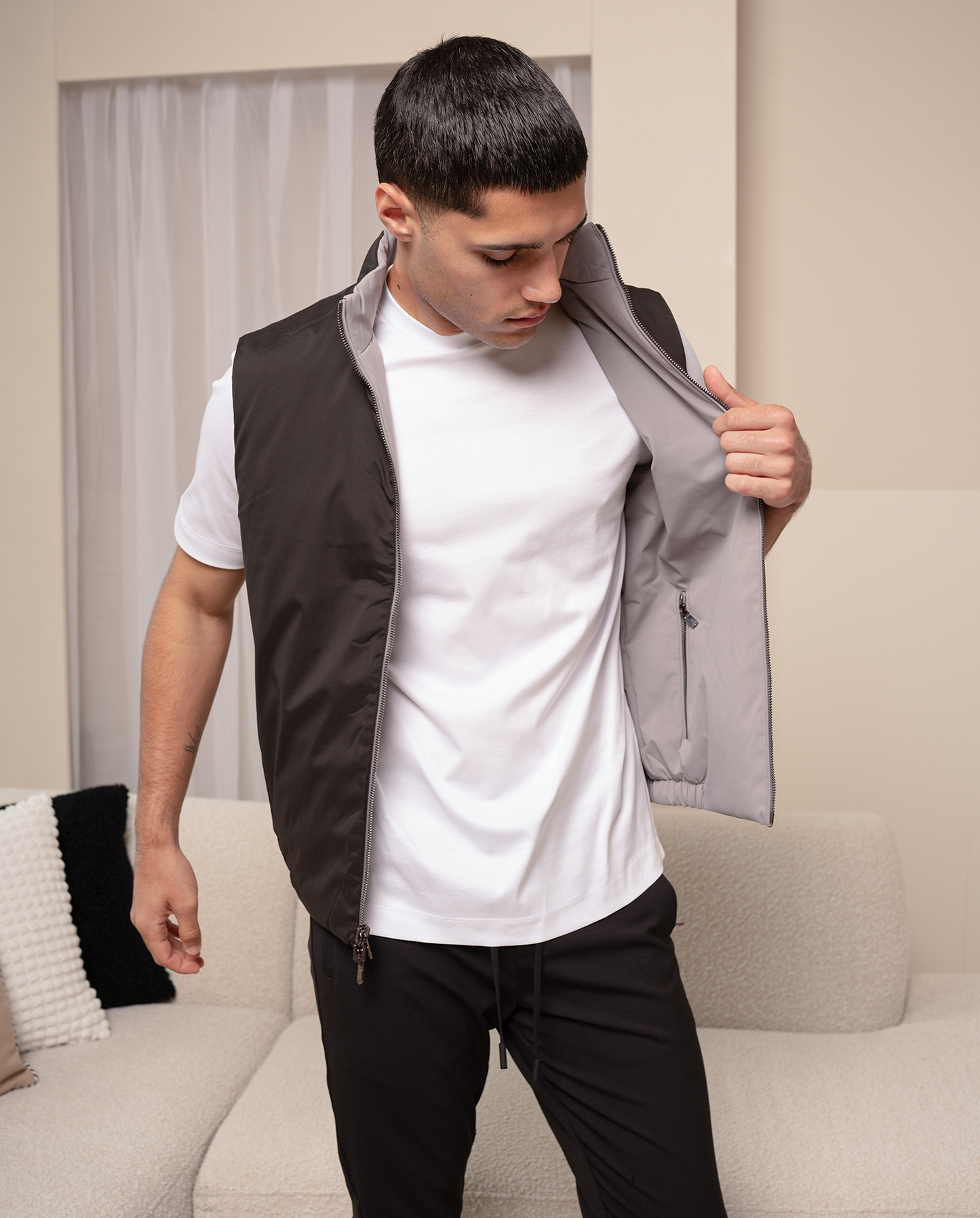Reversible vest – black / gray