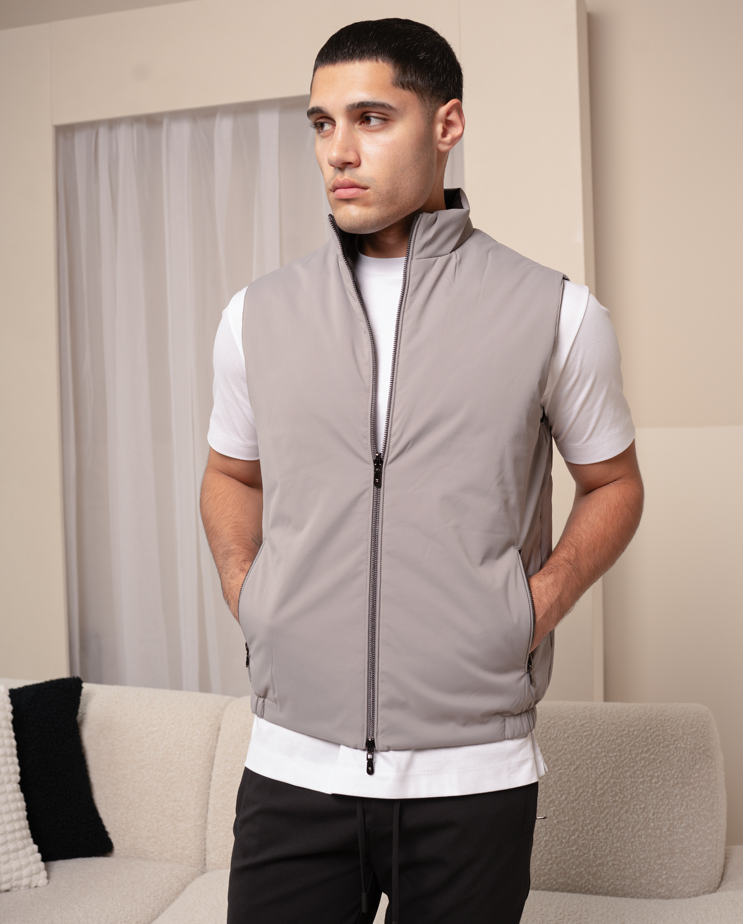 Reversible vest – black / gray