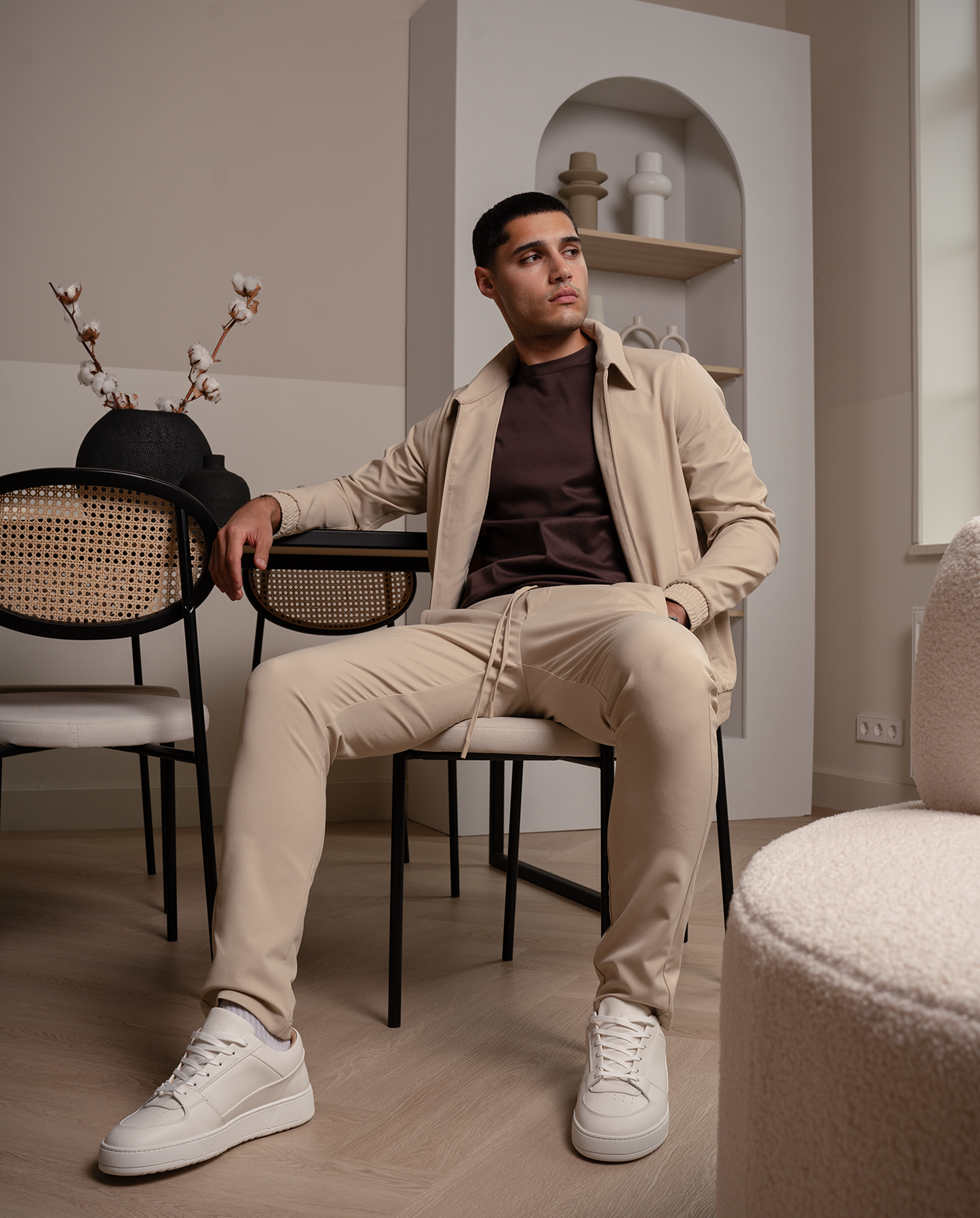 Casual tech wear – beige