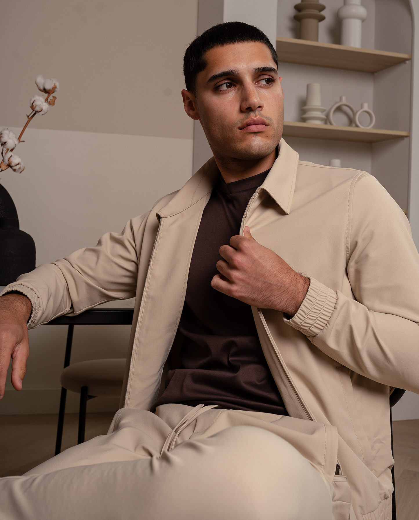 Casual tech wear – beige