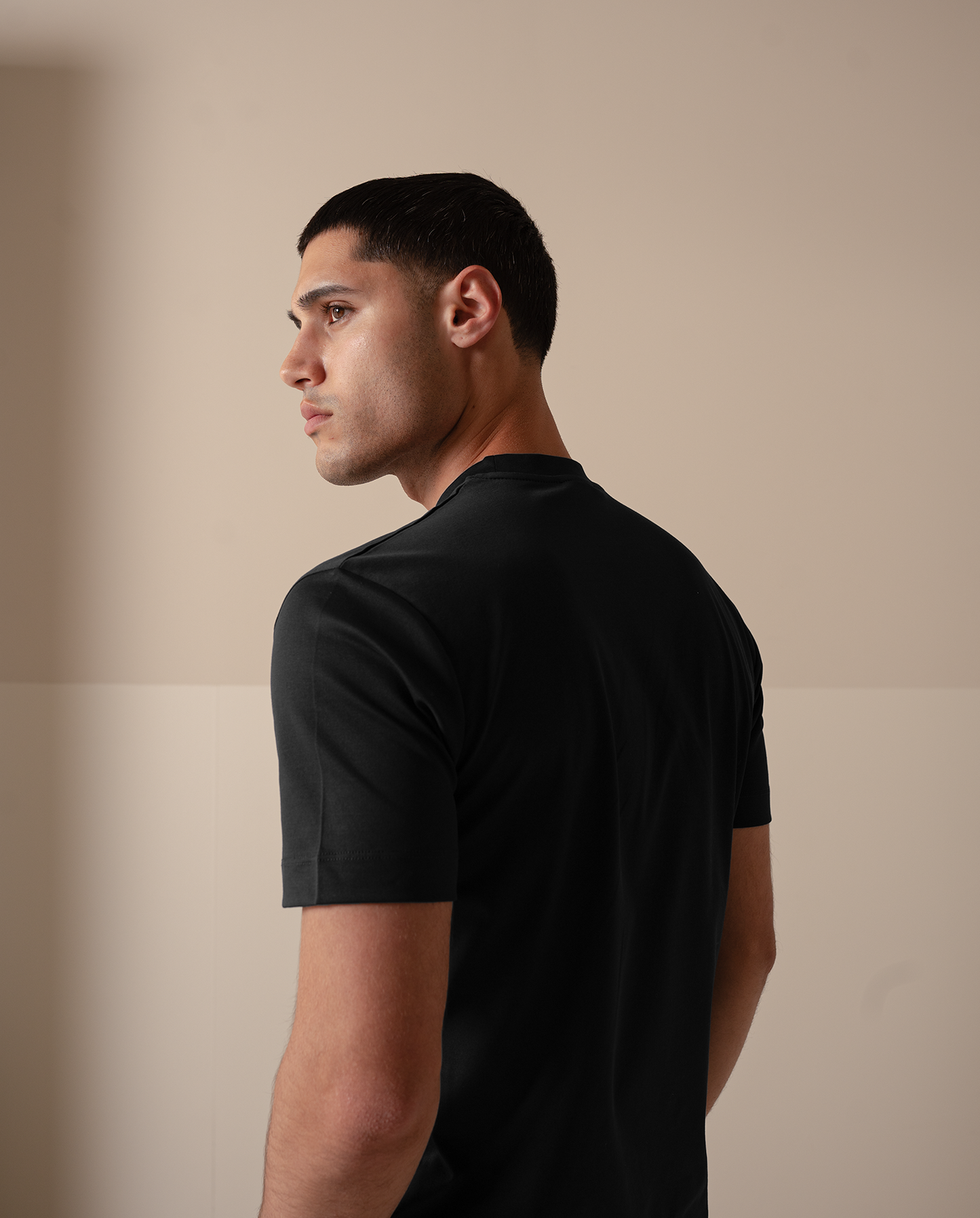 LUXURY T-SHIRT – BLACK
