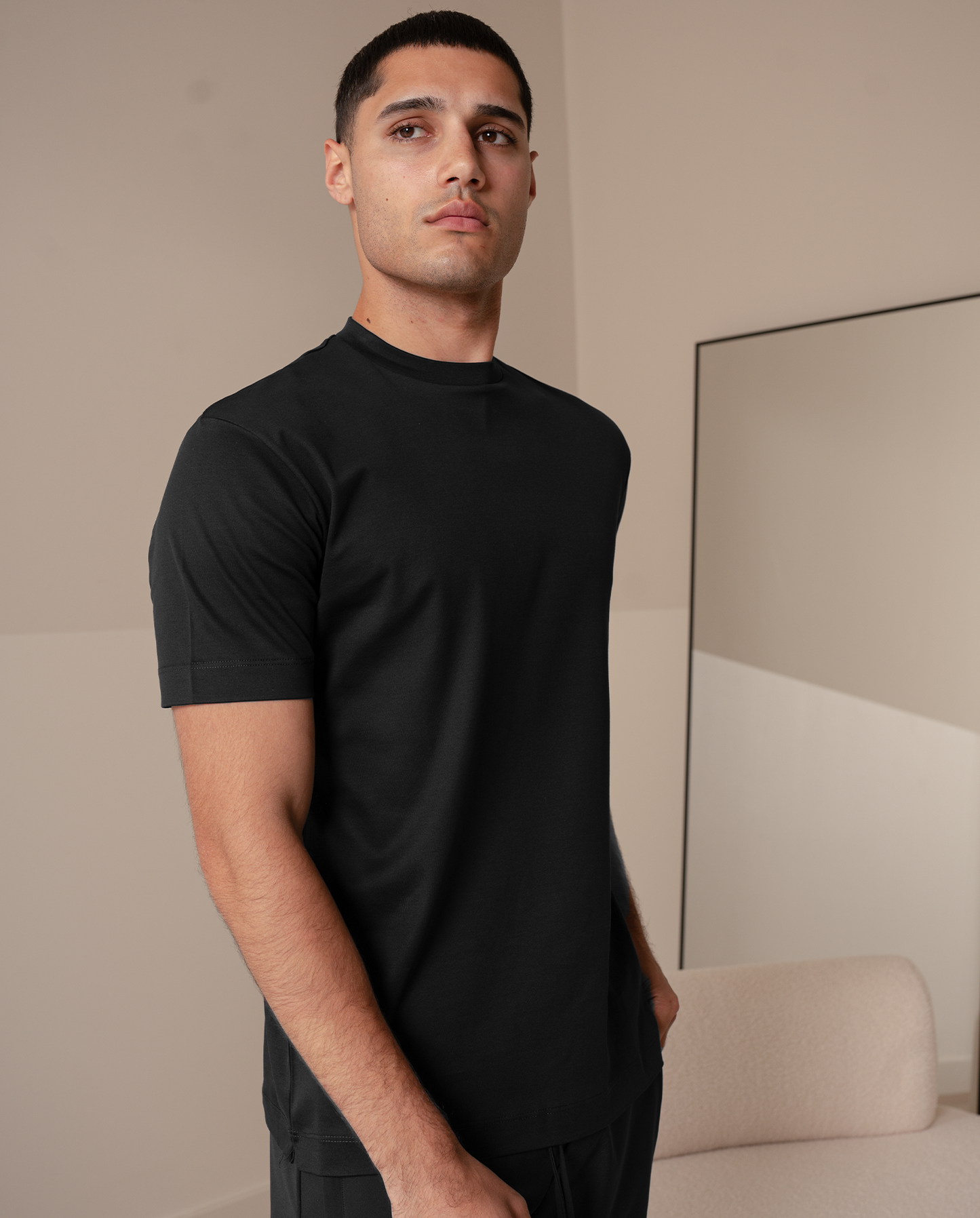 LUXURY T-SHIRT – BLACK